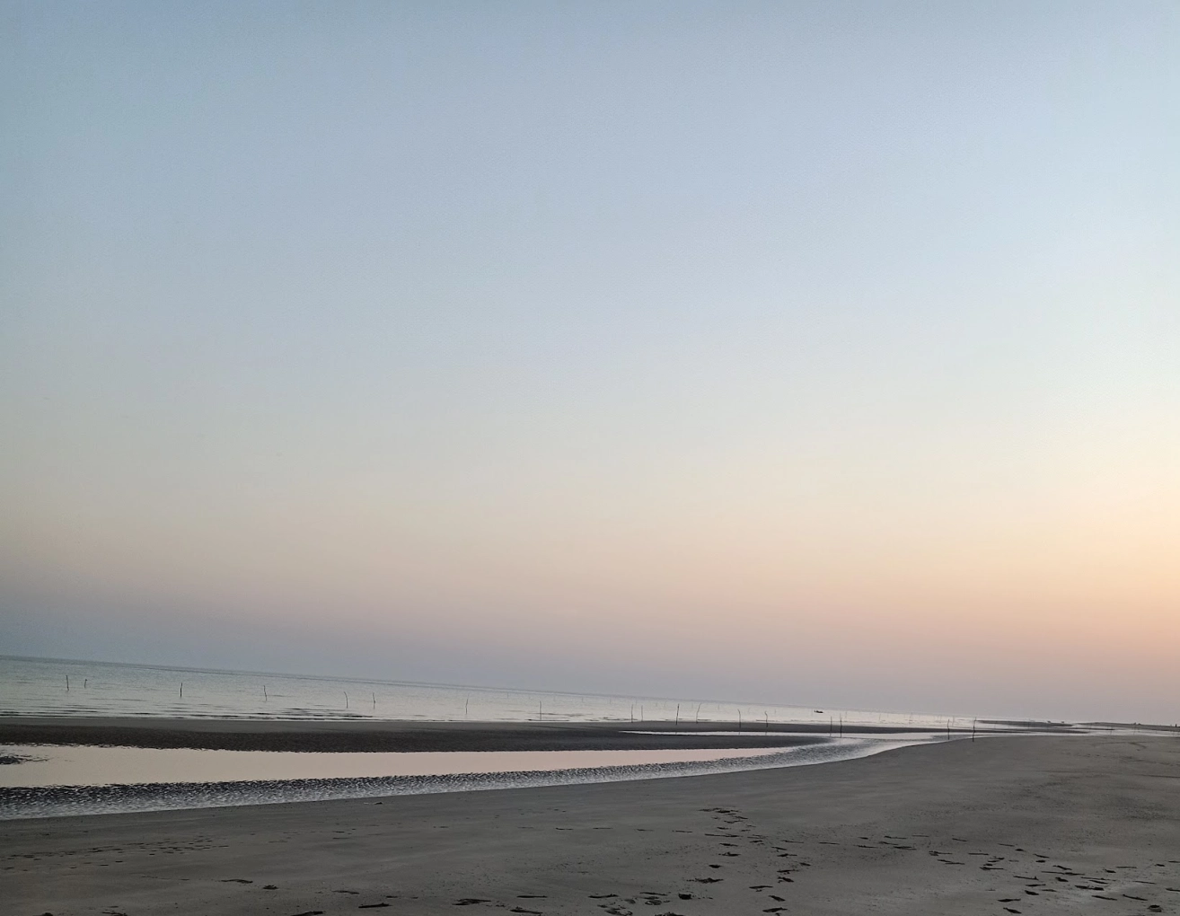 Secluded beach on the Kutch coast in Gujarat